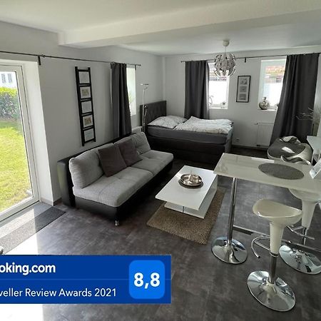 W1 - Kontaktloser 24H Check In, W-Lan, Netflix, Parkplatz, Kueche, Boxspring-Bett Bückeburg Esterno foto
