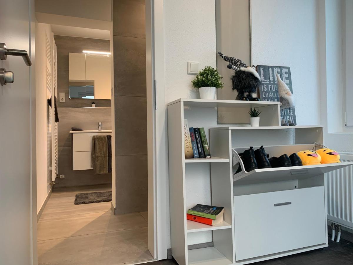 W1 - Kontaktloser 24H Check In, W-Lan, Netflix, Parkplatz, Kueche, Boxspring-Bett Bückeburg Esterno foto