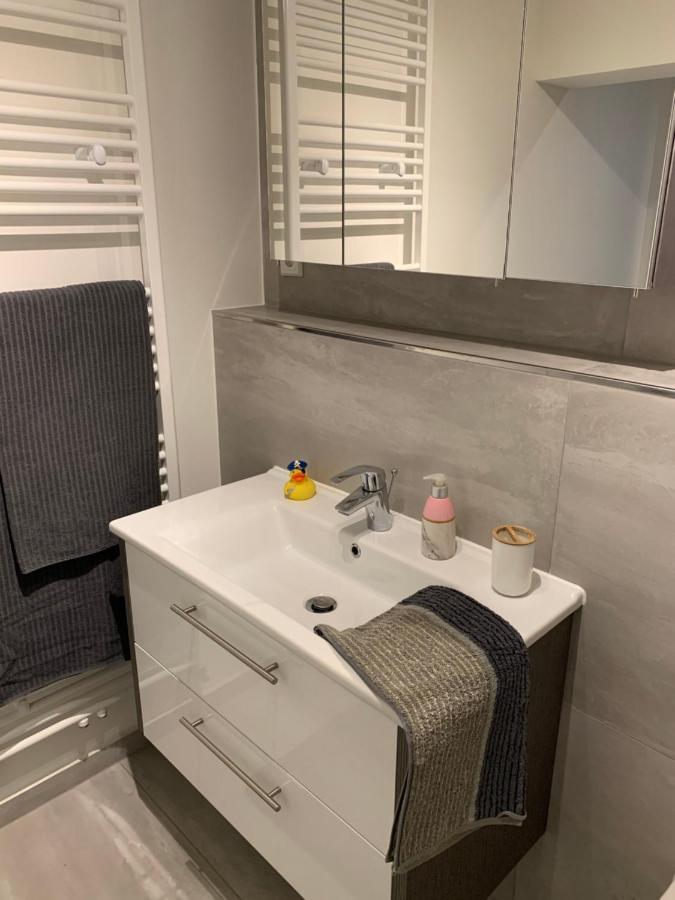 W1 - Kontaktloser 24H Check In, W-Lan, Netflix, Parkplatz, Kueche, Boxspring-Bett Bückeburg Esterno foto