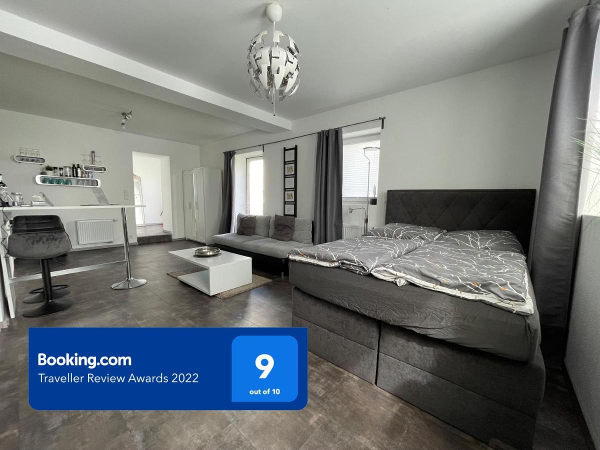 W1 - Kontaktloser 24H Check In, W-Lan, Netflix, Parkplatz, Kueche, Boxspring-Bett Bückeburg Esterno foto